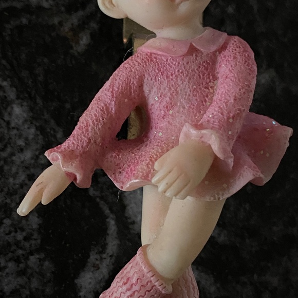 Ballerina Girl Wall Hook - Picture 5 of 7